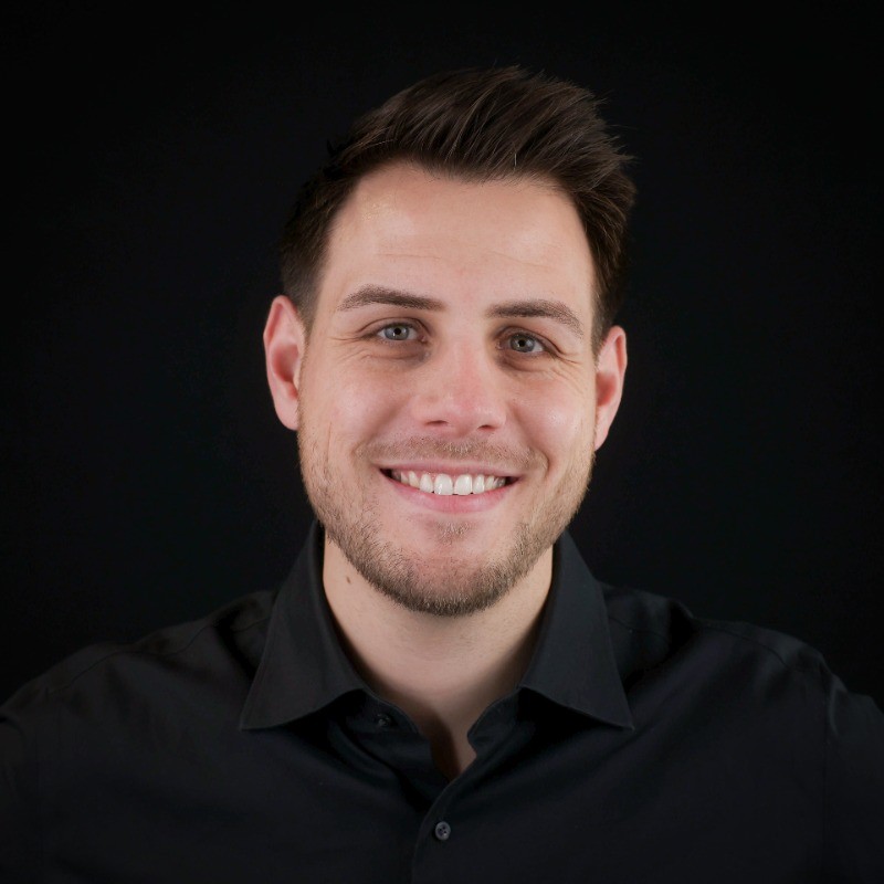 Mikel Mangold profile